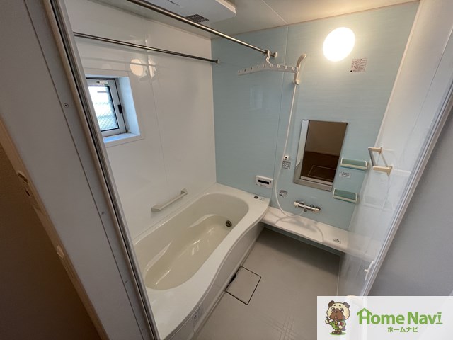 バス・シャワールーム　浴室乾燥機、追い焚き付き