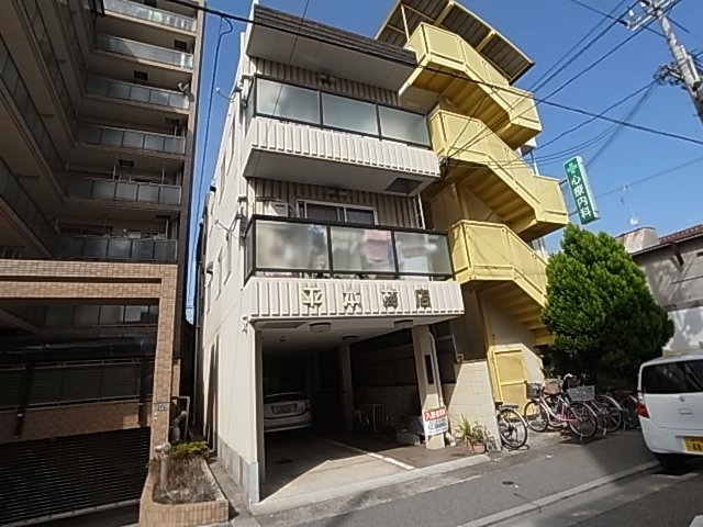神戸市兵庫区三川口町のマンションの建物外観