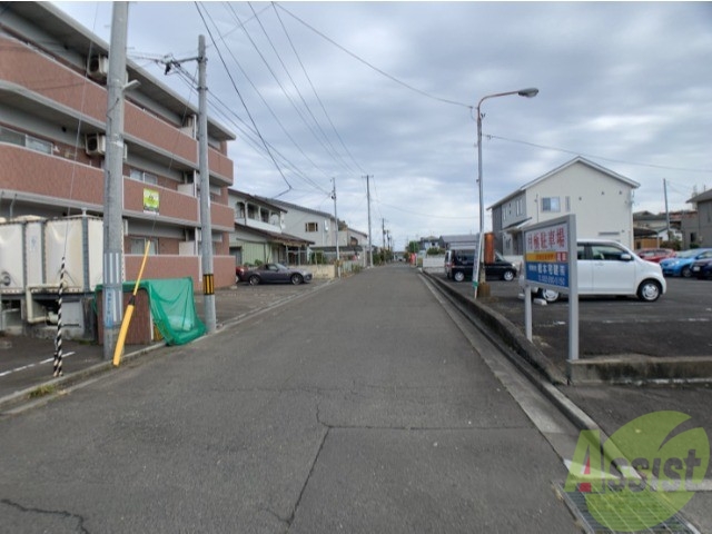 【仙台市宮城野区福室のアパートの駐車場】