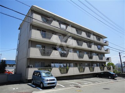 神戸市西区枝吉のマンションの建物外観