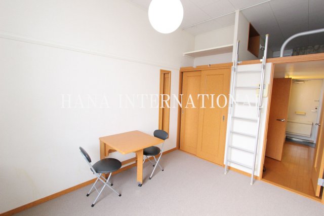 居室・リビング　他部屋写真参照