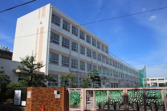 小学校　名古屋市立大野木小学校（小学校）まで689m