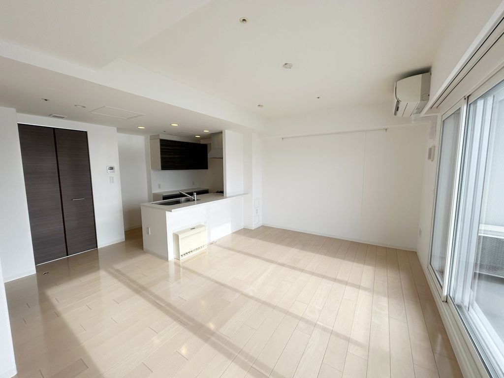 居室・リビング　リビング(約15帖)