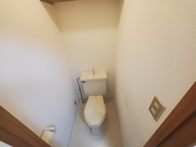 トイレ　ゆったりとした空間のトイレです
