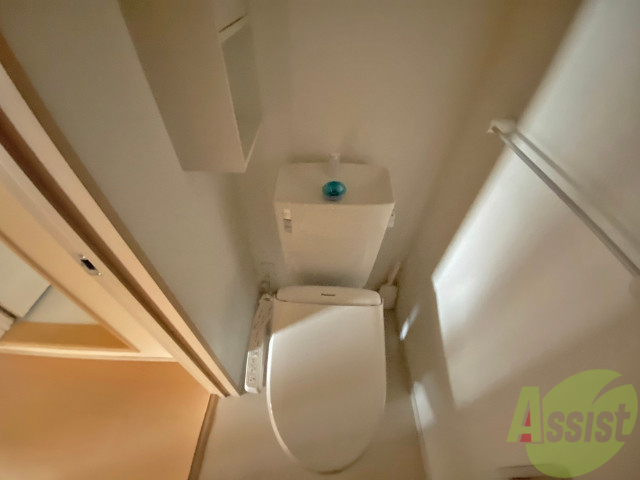 トイレ　トイレは、嬉しいウォシュレット付きです