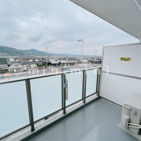 バルコニー　※写真は別号室のものですので現状優先とさせていただきます