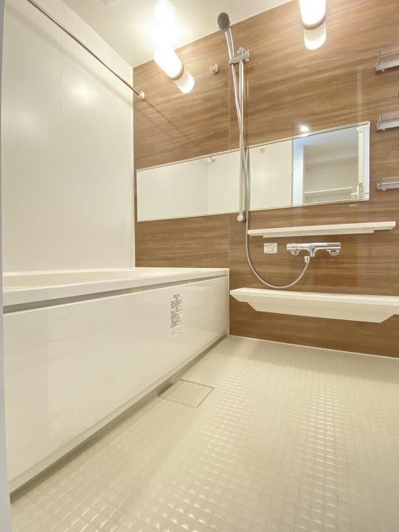 バス・シャワールーム