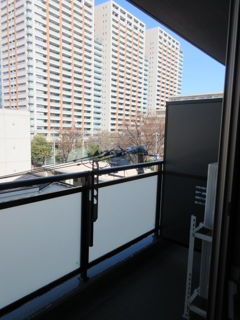バルコニー　※別室の写真です。ご参照ください。