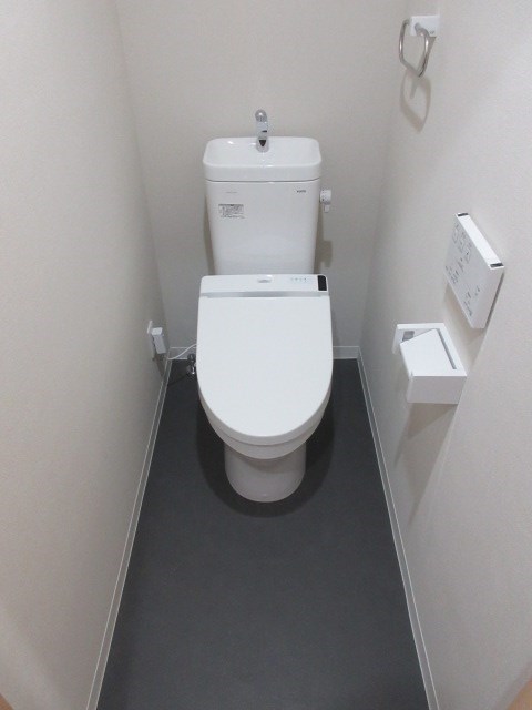 トイレ　※別室の写真です。ご参照ください。