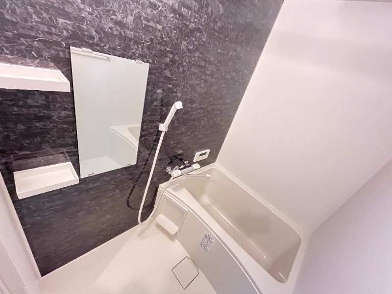 バス・シャワールーム　別号室イメージ