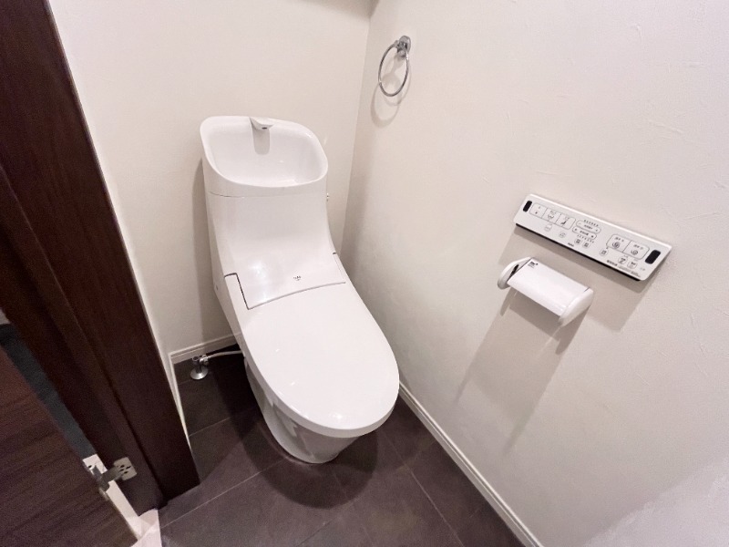 トイレ　別号室イメージ