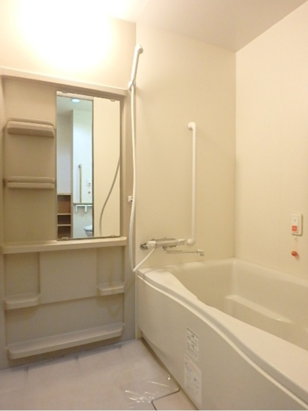 バス・シャワールーム　図面と現状に相違がある場合には現状を優先