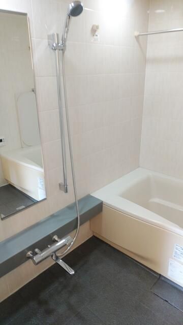 バス・シャワールーム　※現況優先（他部屋の資料含む場合あり）