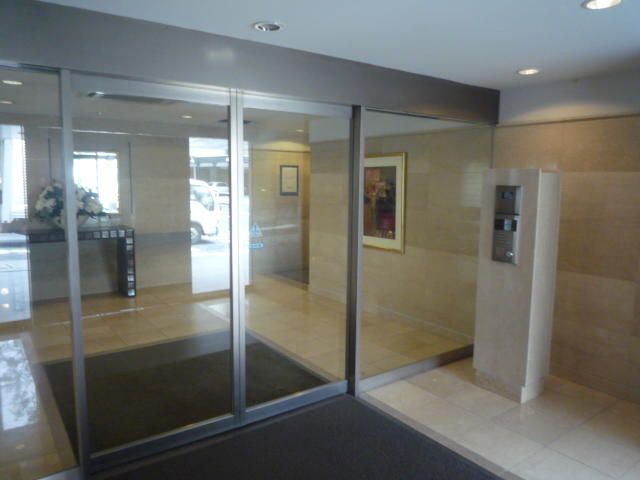 エントランス　※現況優先（他部屋の資料含む場合あり）