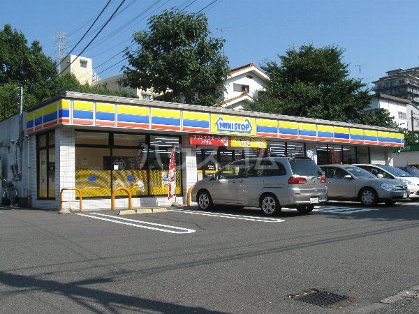 コンビニ　ミニストップ 多摩永山店（コンビニ）まで1604m