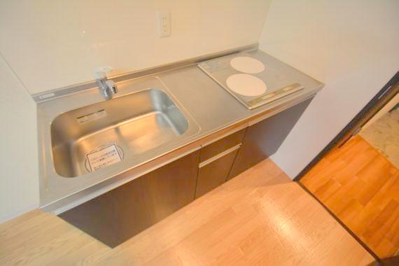 キッチン　オシャレなシステムキッチン。お料理好きには嬉しいですね。