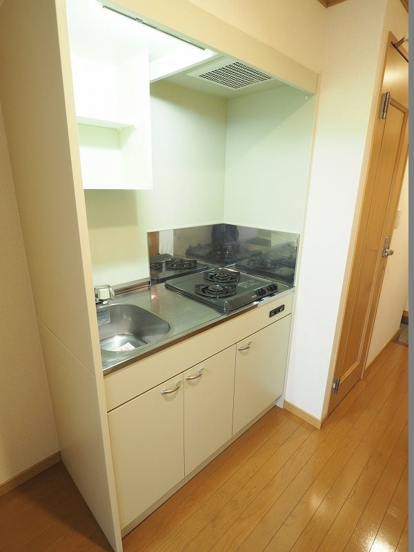 キッチン　同物件別部屋イメージ