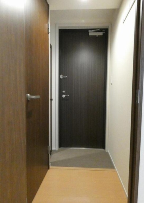 玄関　明るい玄関です