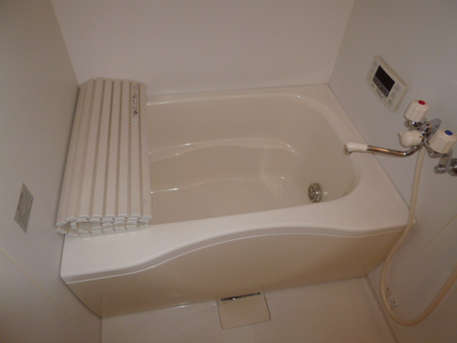 バス・シャワールーム　追い焚きバス