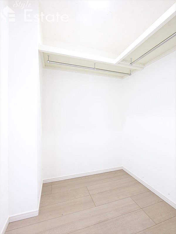 収納　ウォークインクローゼット