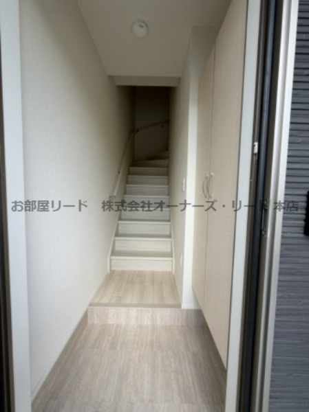 玄関　玄関ドア（イメージ）