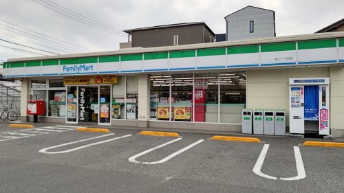 コンビニ　ファミリーマート 瑞江一丁目店（コンビニ）まで179m