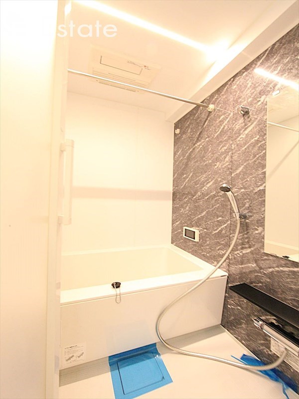 バス・シャワールーム　バスルーム
