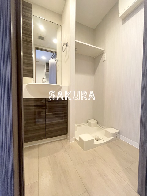 洗面設備　身支度に便利な洗面台！