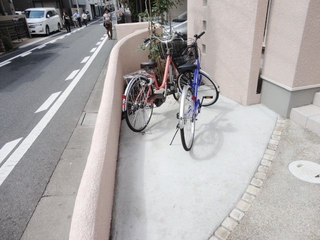 駐車場　★駐輪場★