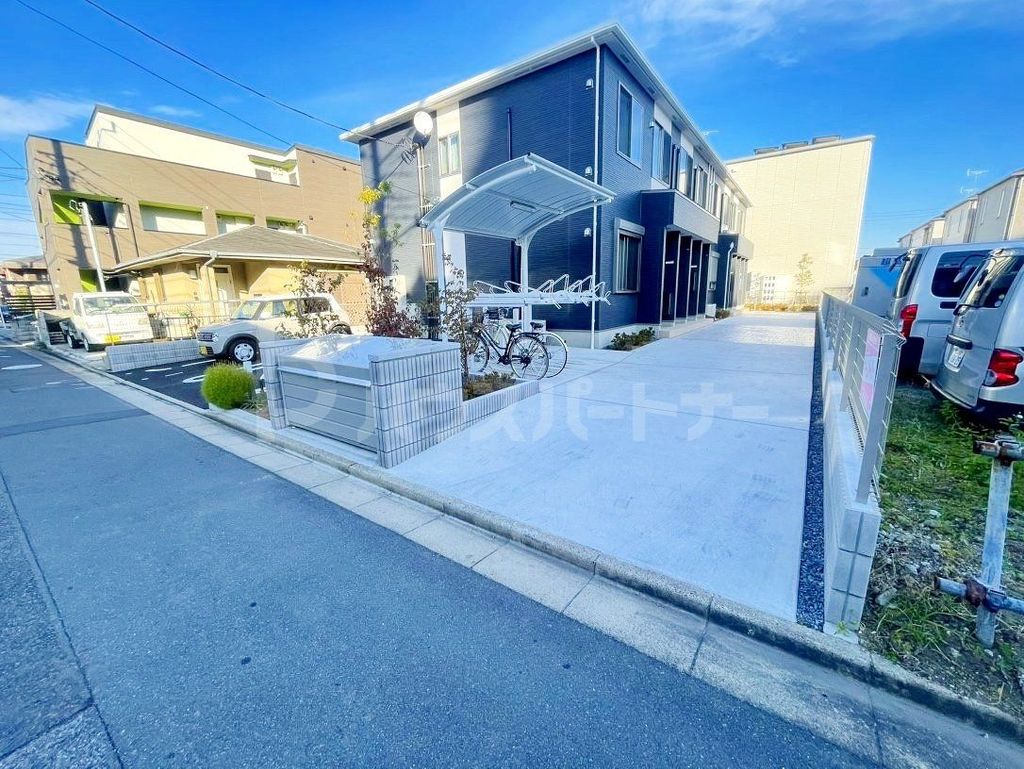 エントランス　駐車場
