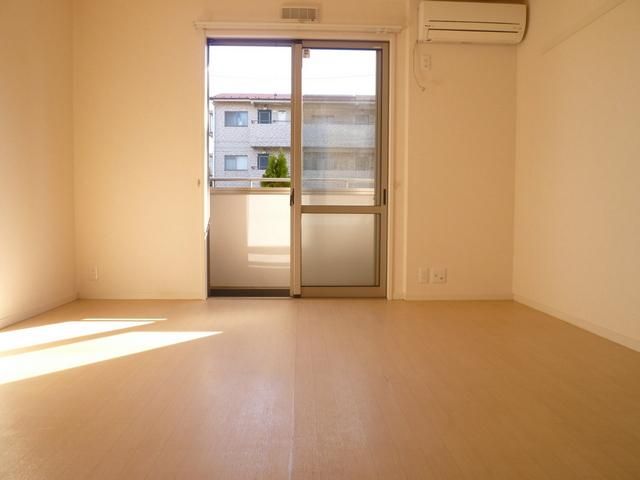 居室・リビング　★広いお部屋です★