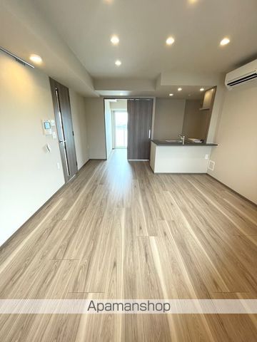 ＪＲ常磐線 北千住駅 徒歩13分 13階建 築5年の玄関写真