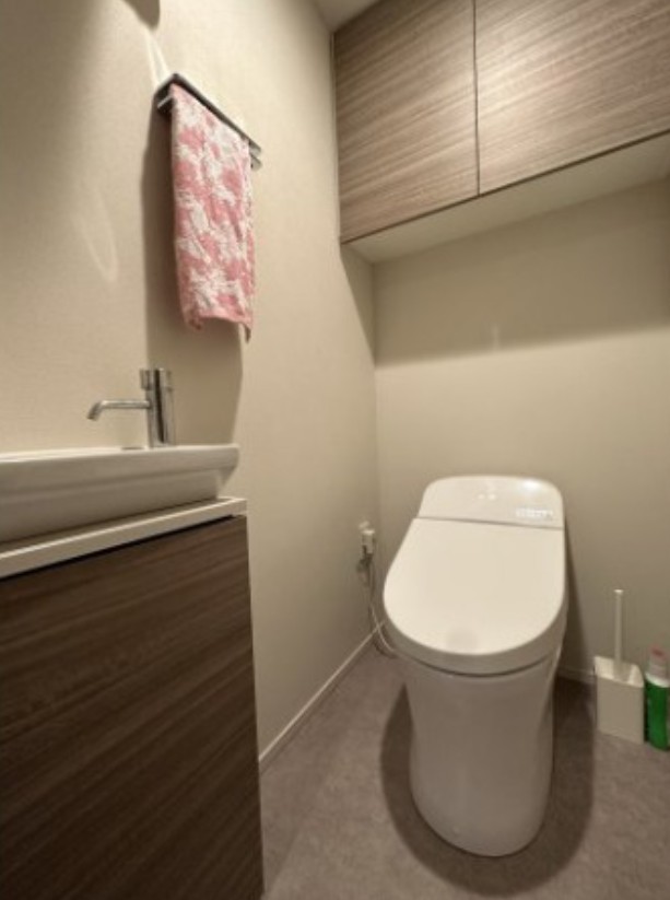 トイレ　※別部屋参考写真