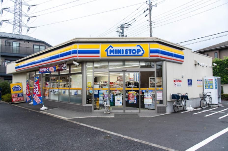 コンビニ　ミニストップ江戸川南小岩6丁目店（コンビニ）まで220m
