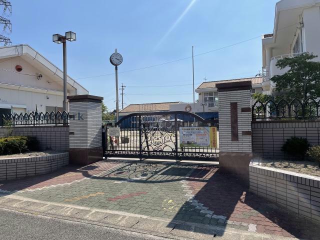 幼稚園・保育園　みよし市立みどり保育園（幼稚園・保育園）まで477m