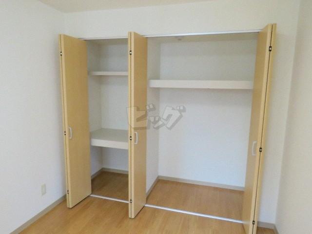 収納　衣類の収納に便利なクローゼット付きです♪