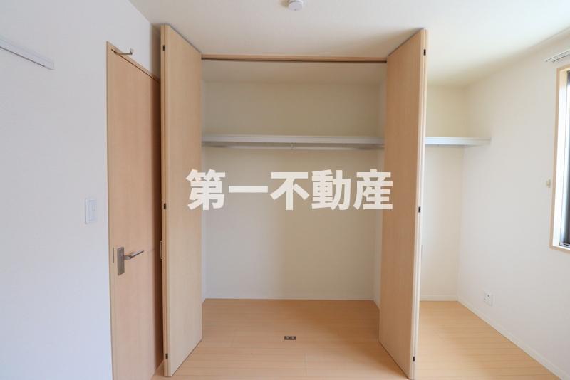 収納　6.4帖洋室