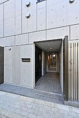 エントランス　ゆとりのあるエントランスです