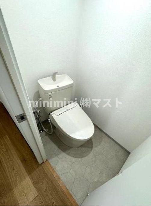 トイレ　他号室参考写真です