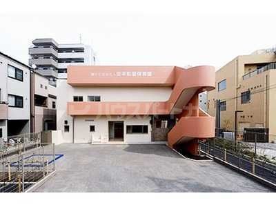 幼稚園・保育園　グローバルキッズ町屋保育園（幼稚園・保育園）まで450m