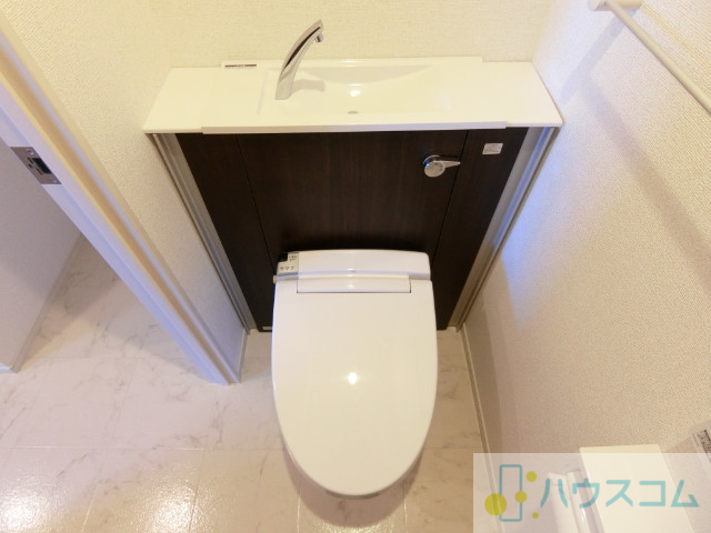 トイレ　シャワートイレ