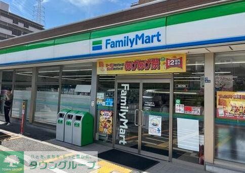コンビニ　ファミリーマート吹田千里山西店（コンビニ）まで760m