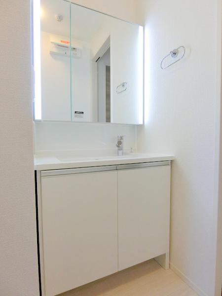 洗面設備　写真は別のお部屋のイメージです　現況優先