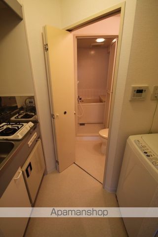 フラット巴の玄関写真