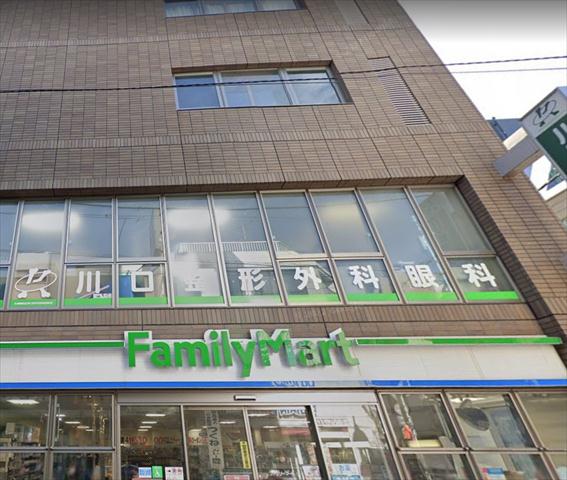 コンビニ　ファミリーマート学芸大学駅西店（コンビニ）まで40m