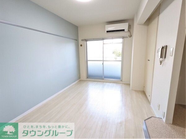 スカイコート品川第2の居間写真