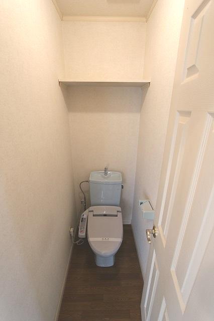 アパートメントハウス312のトイレ写真
