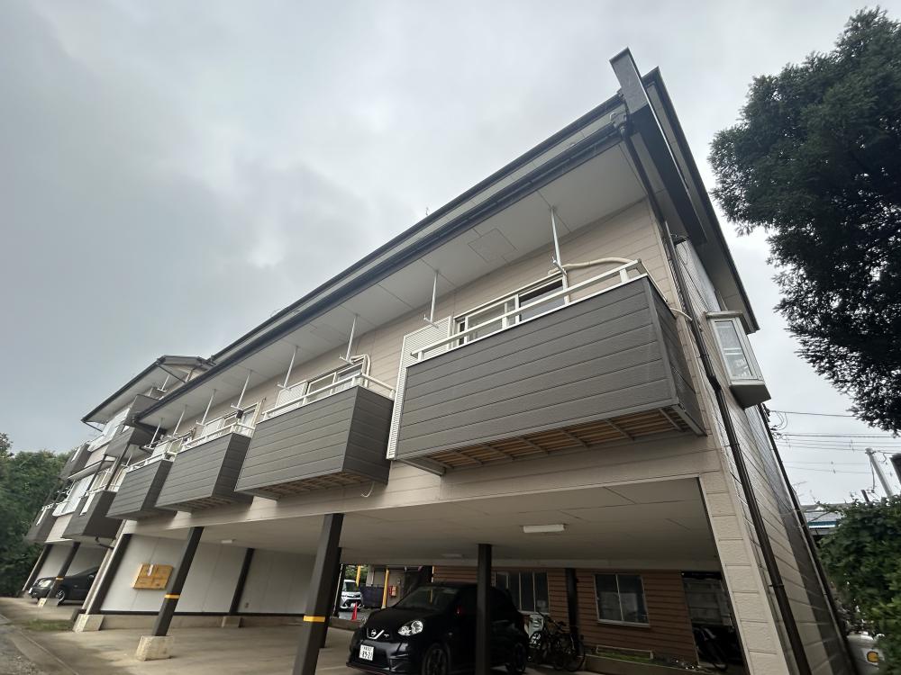 西武池袋線 清瀬駅 バス乗車時間：12分 最寄りバス停で下車 徒歩1分 築36年