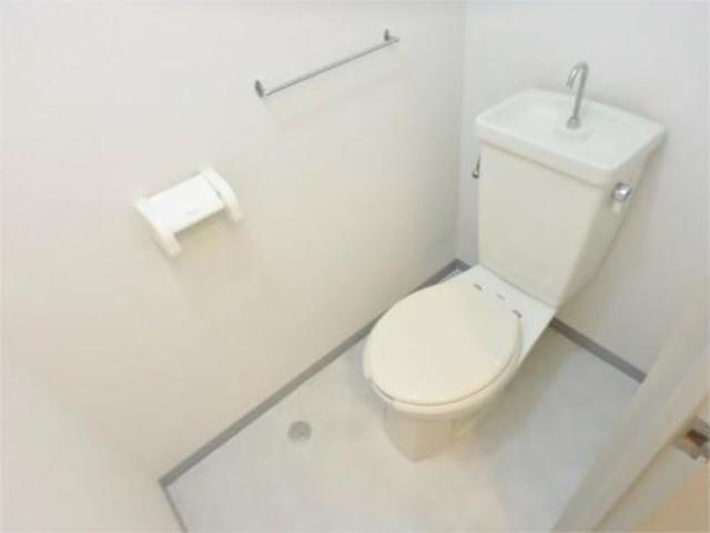 葵マンションのトイレ写真