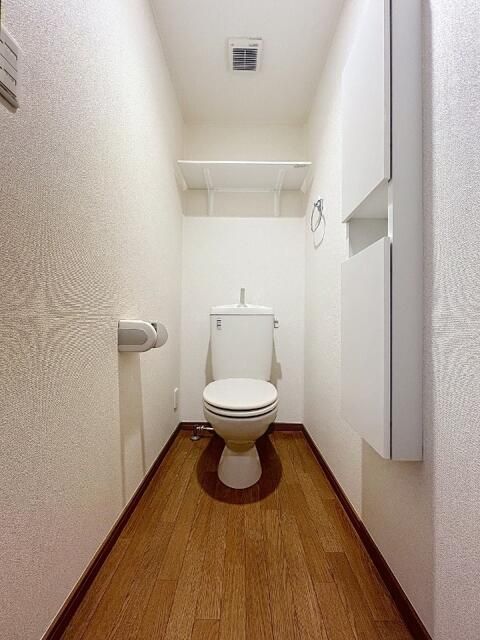トイレ　シンプルで使いやすいトイレです